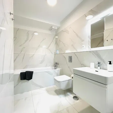 Апартаменты Sag 18th Floor Beautiful In Center Free Wifi *