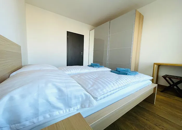 Sag 18th Floor Beautiful In Center Free Wifi Apartment *