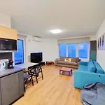 Daire Sag 18th Floor Beautiful In Center Free Wifi