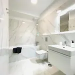 Daire Sag 18th Floor Beautiful In Center Free Wifi *