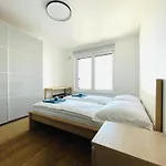 Sag 18th Floor Beautiful In Center Free Wifi Daire